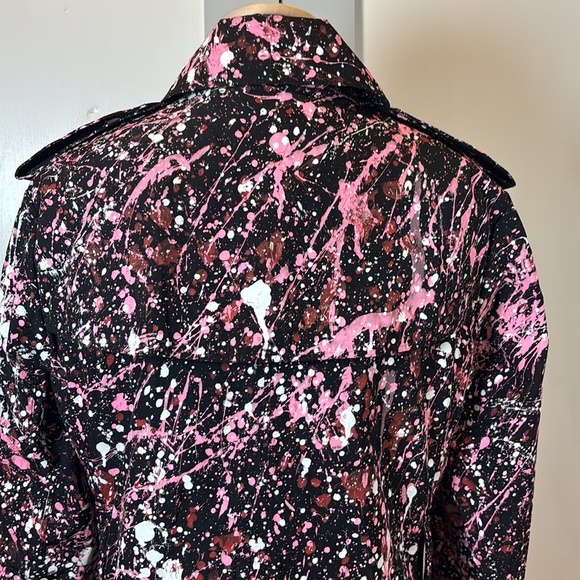 Norma Kamali Trench Coat Paint Splatter
Size M - Bold Artistic Statement Piece - Picture 7 of 15